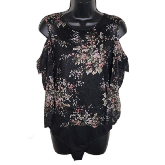 Maurices Tops - Maurices floral & Lace cold shoulder bodysuit NWT medium